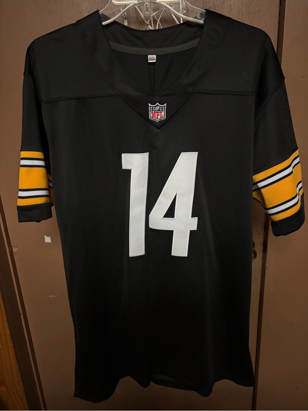 Pittsburgh Steelers, George Pickens adult medium Home # jersey. Unbranded.